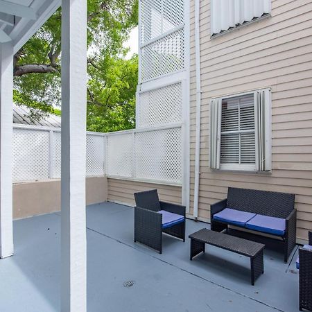 New Casa Caribe By Brightwild- Two-Story Condo Rooftop Pool Key West Exterior foto
